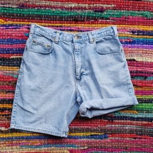 Perfect 90s vintage mom jean summer shorts